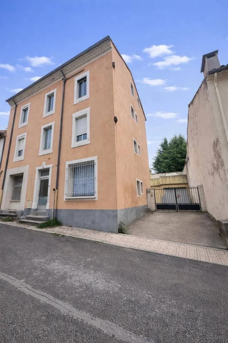 Immeuble 303 m² - Photo 1
