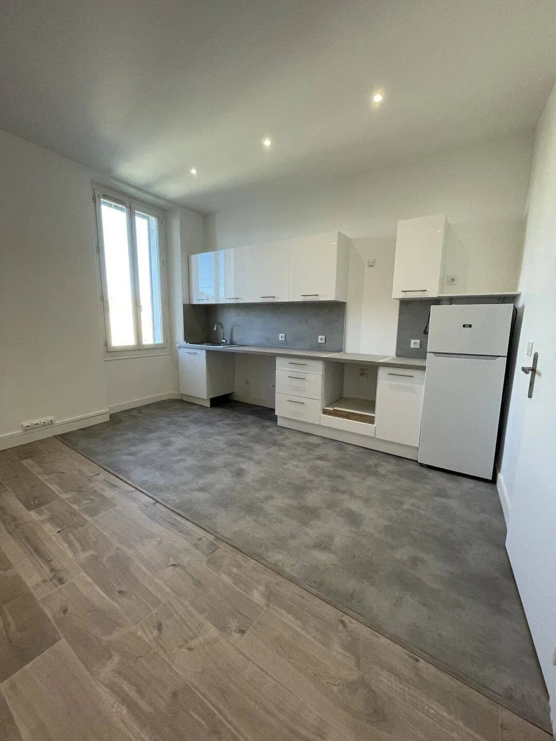 Immeuble 228 m² - Photo 1