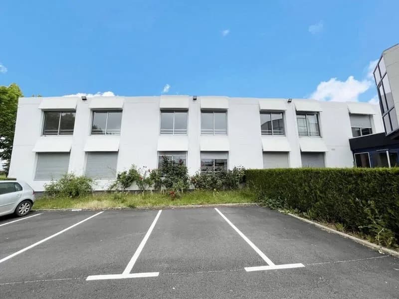Immeuble 2265 m² - Photo 1