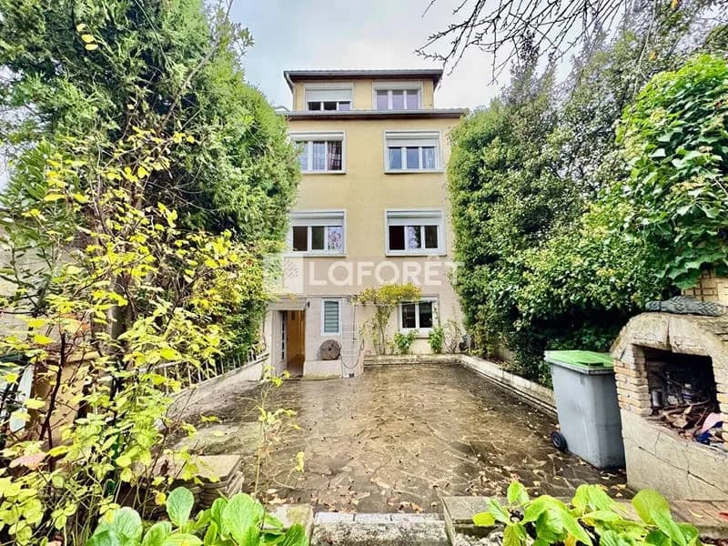 Immeuble de rapport 240 m² - Photo 1