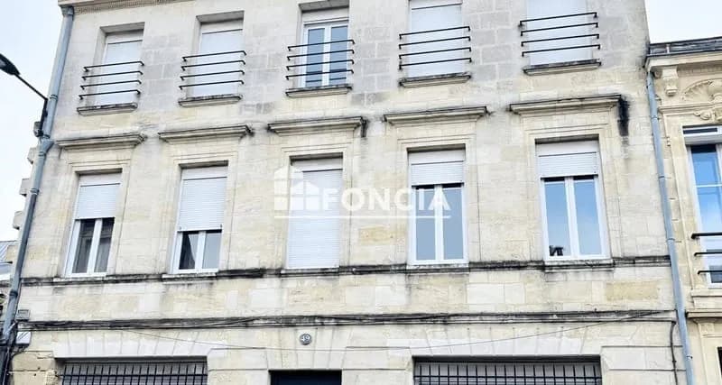 Immeuble 268 m² - Photo 1