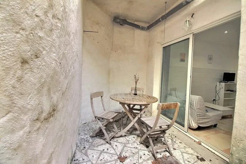 Immeuble 67 m² - Photo 1