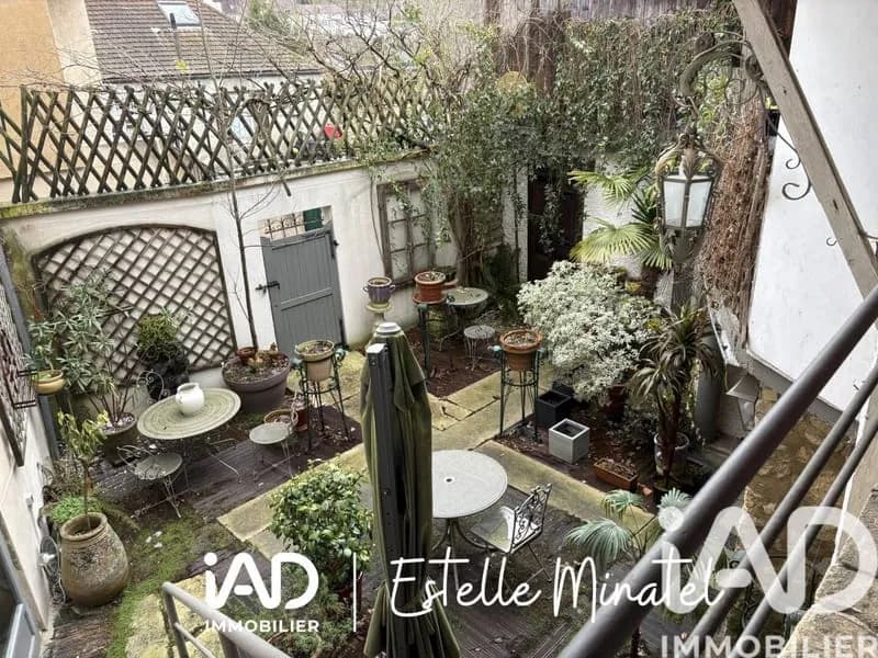 Immeuble 195 m² - Photo 1