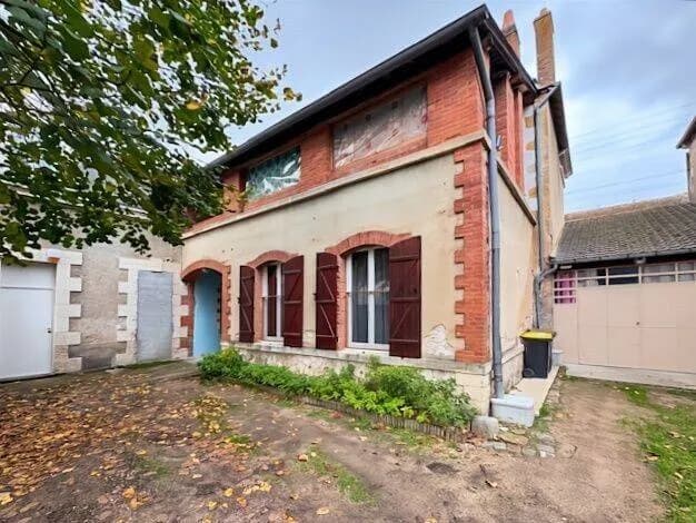 Immeuble 270 m² - Photo 1