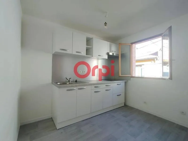 Immeuble 95 m² - Photo 1