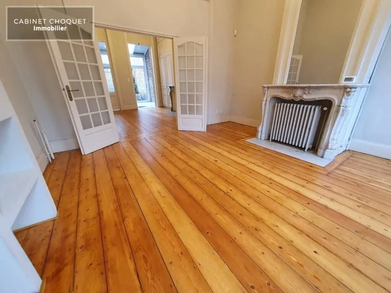 Immeuble 185 m² - Photo 1