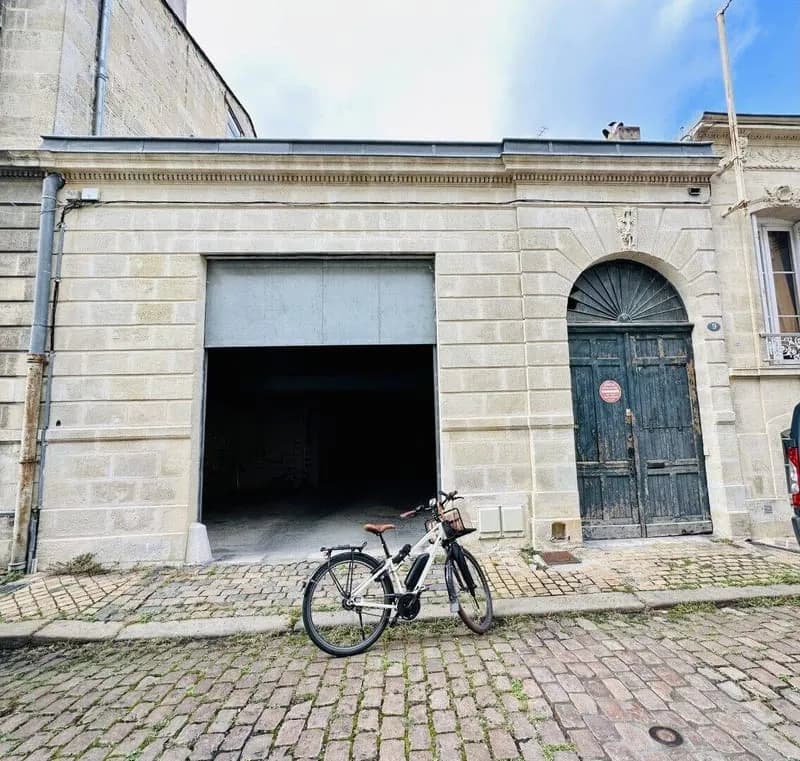 Immeuble 2 pièces 760 m² - Photo 1