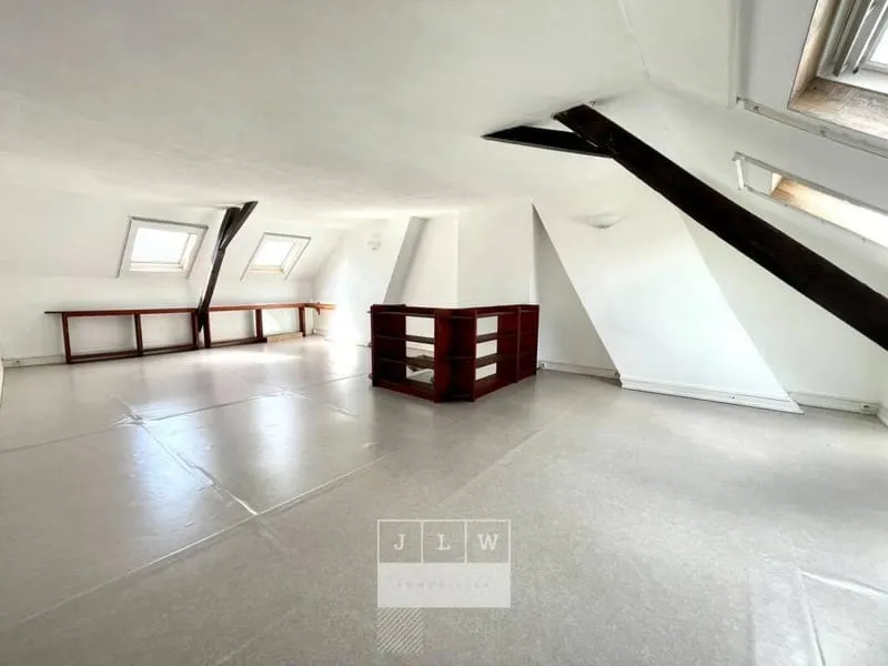 Immeuble 168 m² - Photo 1