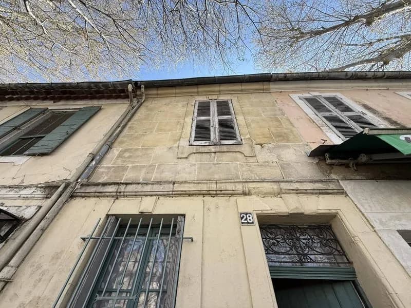 Immeuble - Photo 1