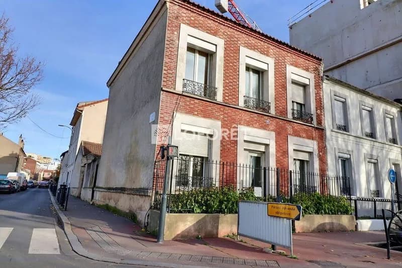 Immeuble 311 m² - Photo 1