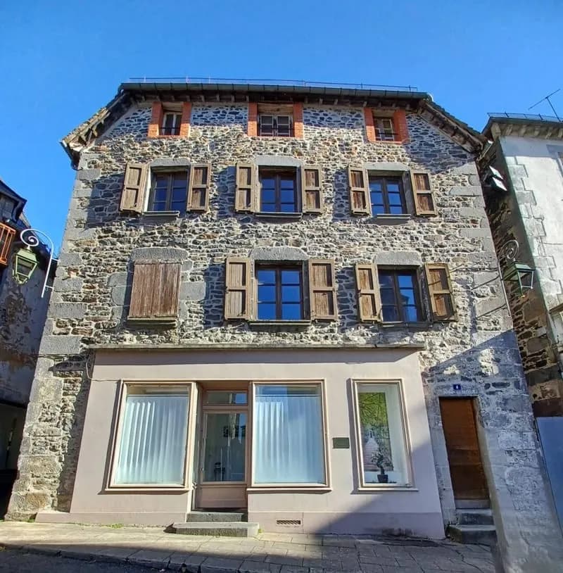 Immeuble 130 m² - Photo 1