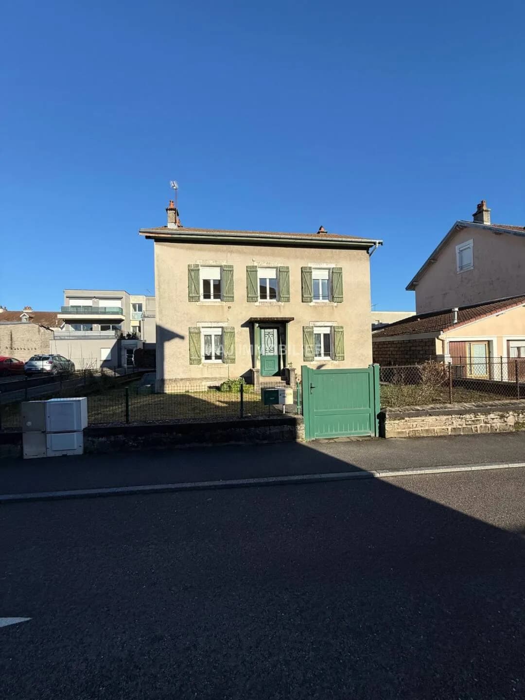 Immeuble 147 m² - Photo 1