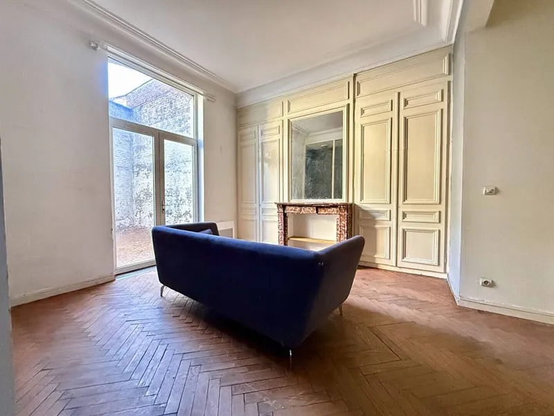 Immeuble 180 m² - Photo 1