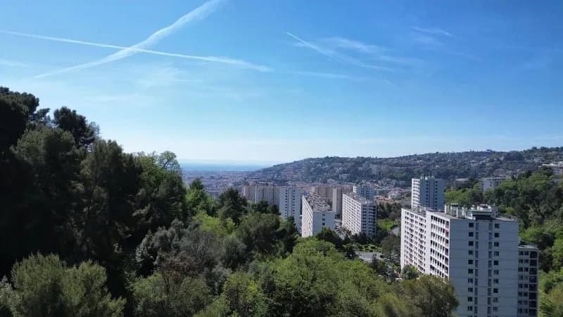 Immeuble 170 m² - Photo 1
