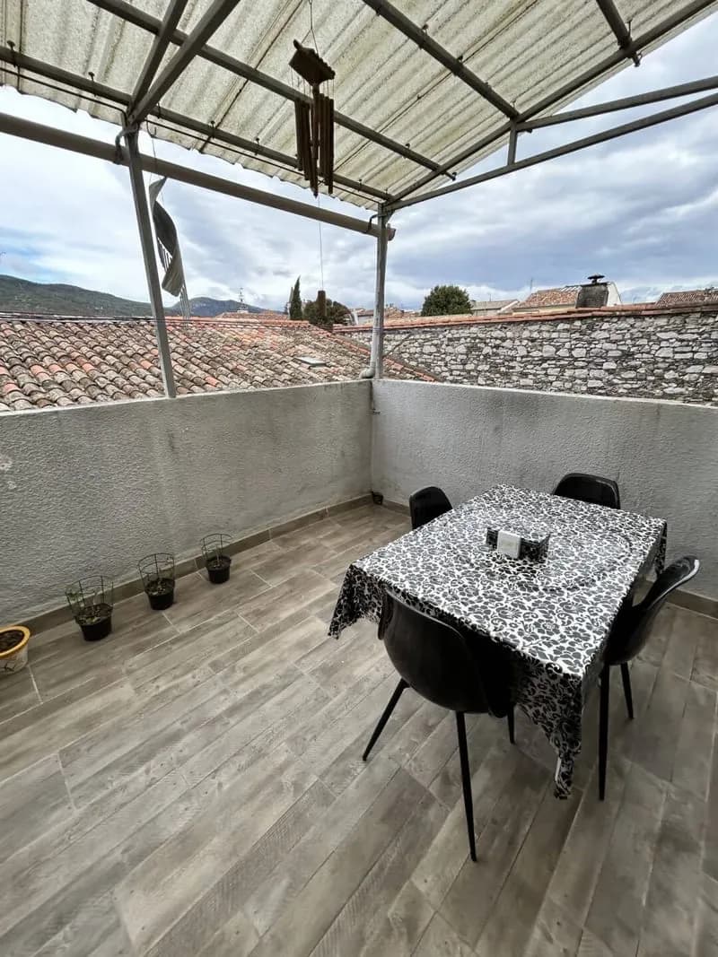 Immeuble 266 m² - Photo 1
