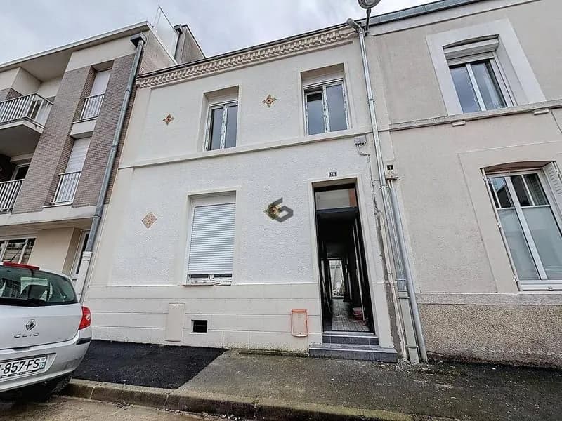 Immeuble 97 m² - Photo 1