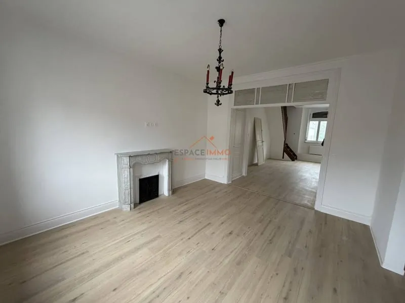 Immeuble 10 pièces 245 m² - Photo 1