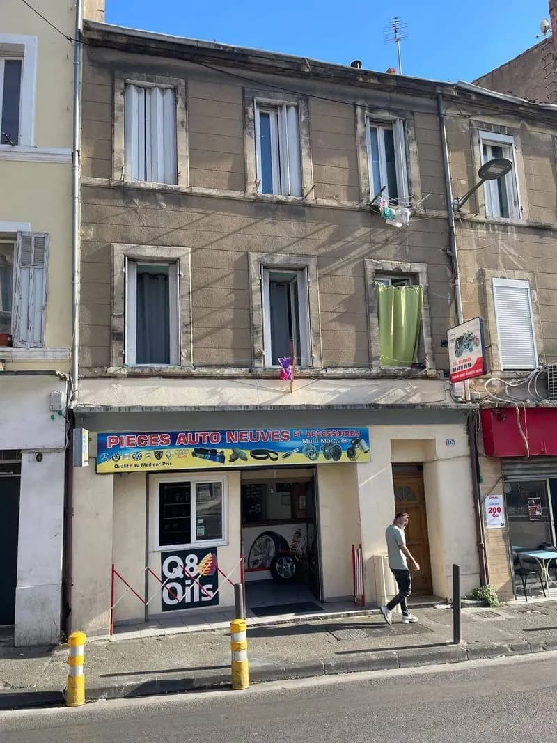 Immeuble de rapport 1 pièce - Photo 1