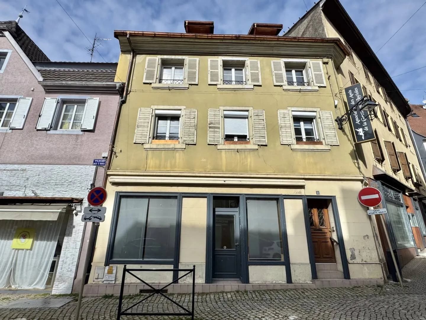 Immeuble 213 m² - Photo 1
