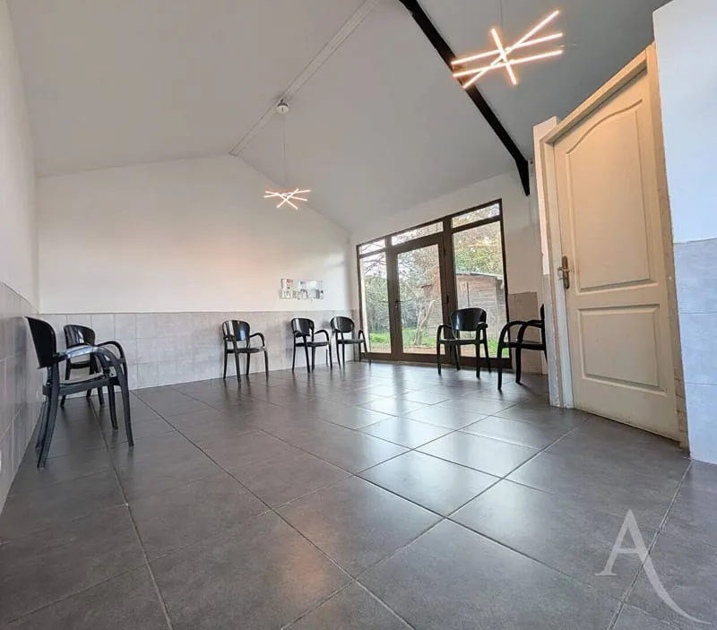 Immeuble 96 m² - Photo 1