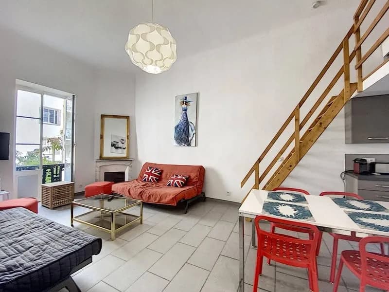 Immeuble 100 m² - Photo 1