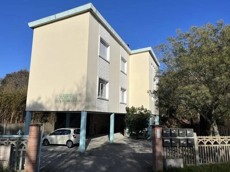 Immeuble 300 m² - Photo 1