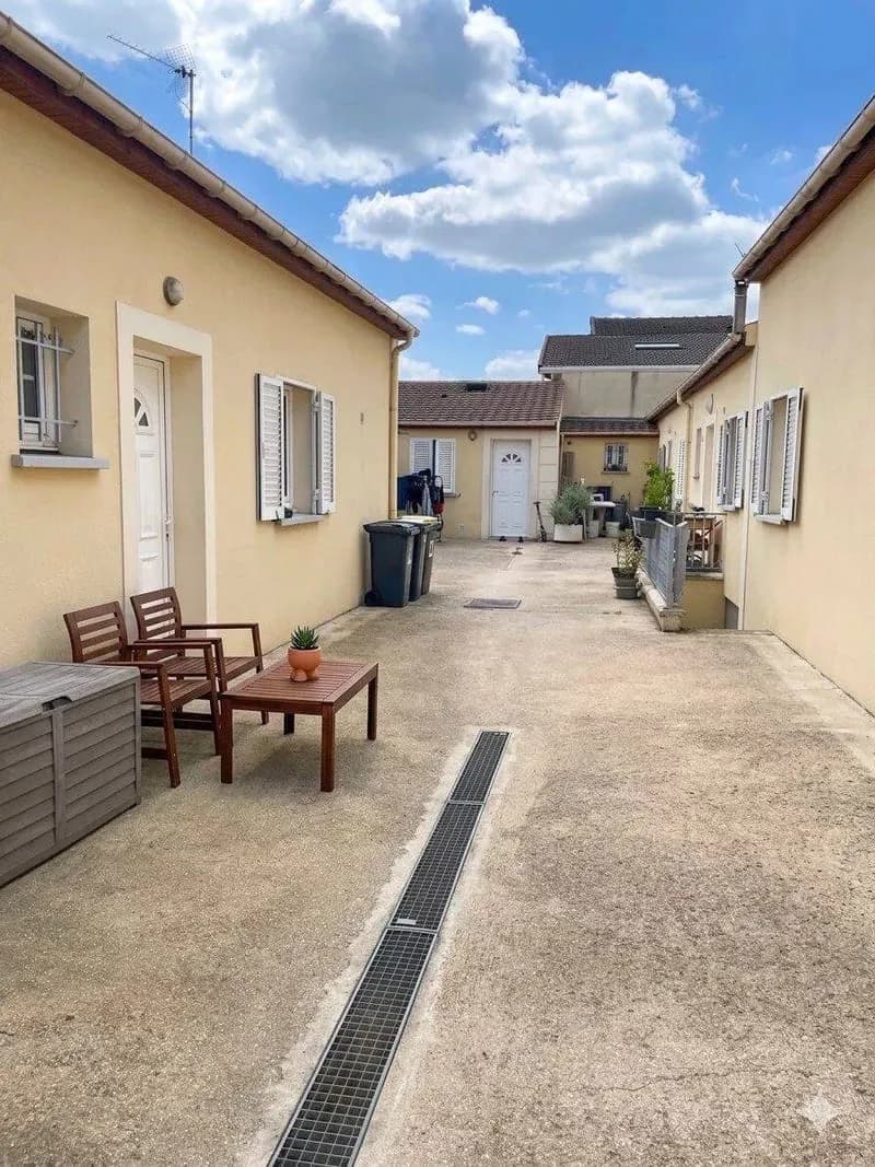 Immeuble 149 m² - Photo 1