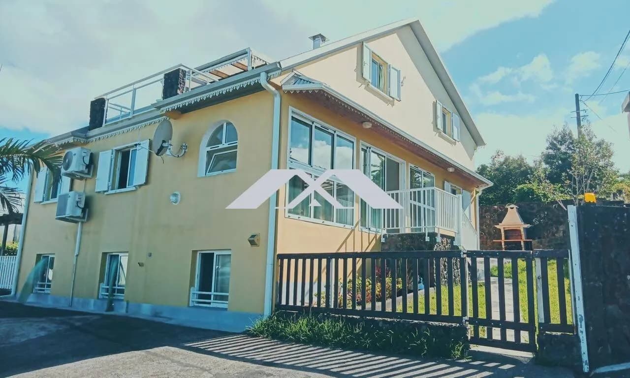 Immeuble 315 m² - Photo 1