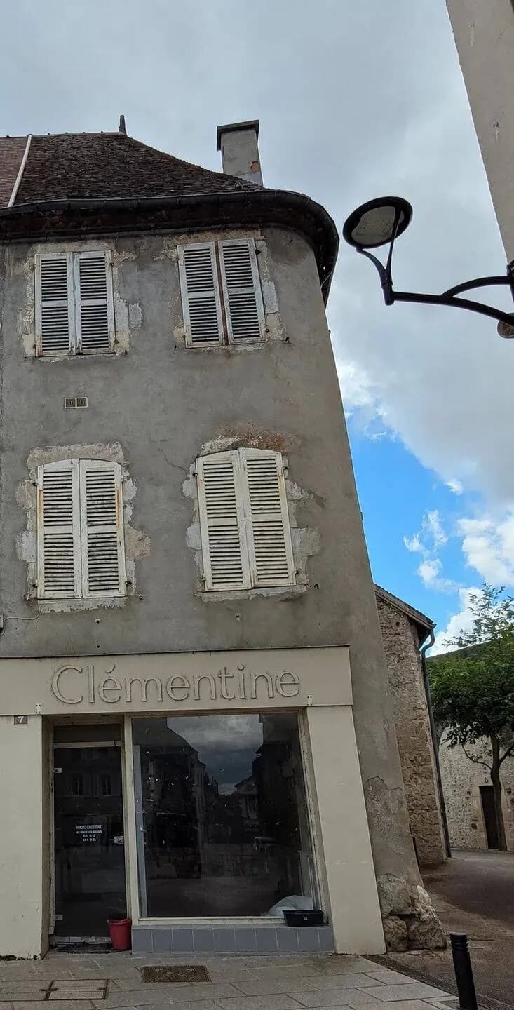 Immeuble 218 m² - Photo 1