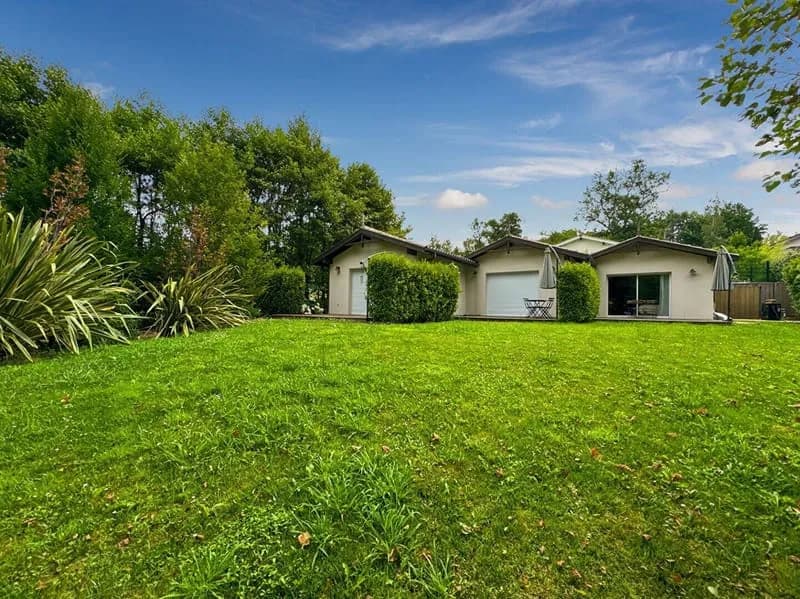 Immeuble 130 m² - Photo 1