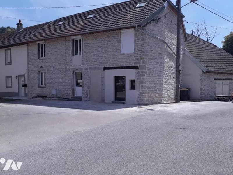 Immeuble 85 m² - Photo 1