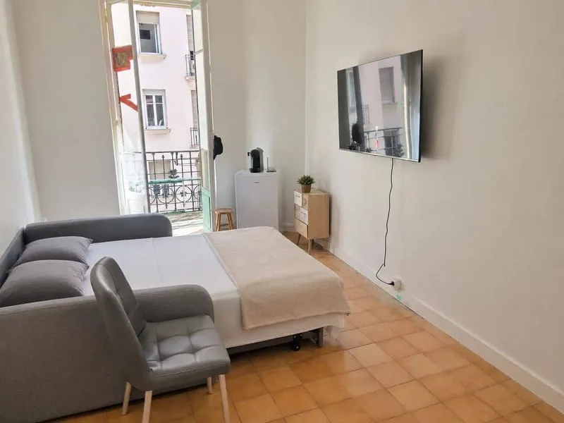 Immeuble de rapport 5 pièces 74 m² - Photo 1