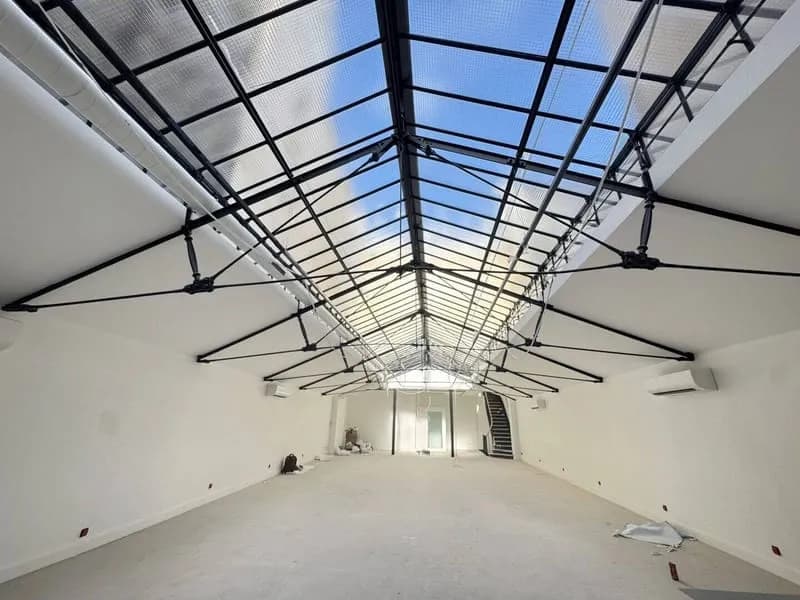 Immeuble 425 m² - Photo 1