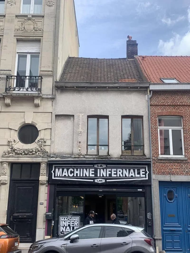 Immeuble 135 m² - Photo 1