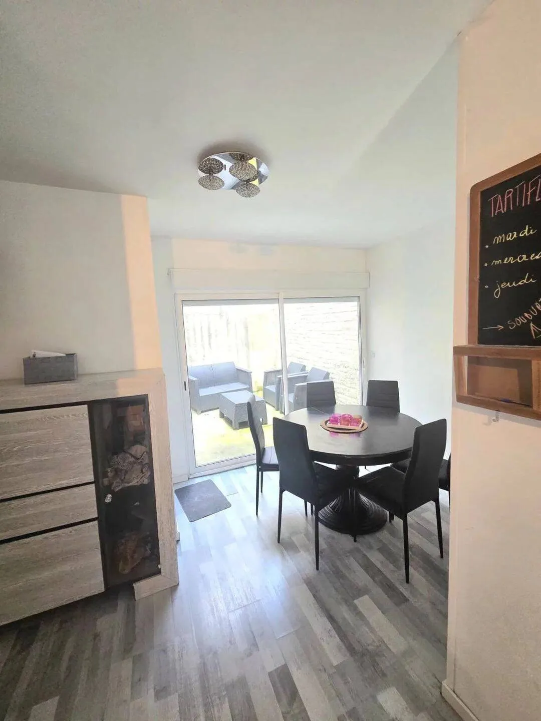 Immeuble 75 m² - Photo 1