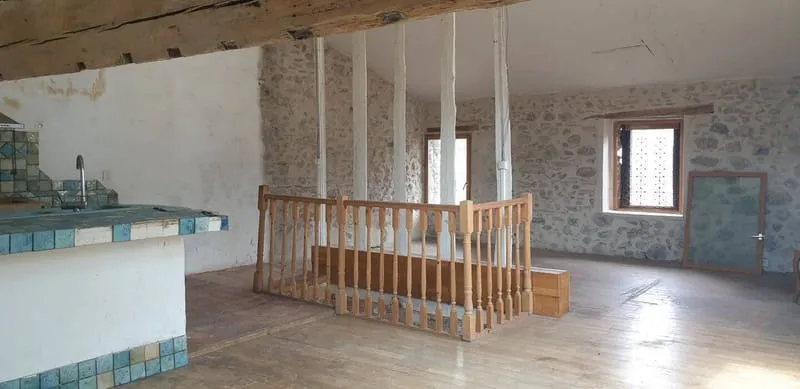 Immeuble 98 m² - Photo 1