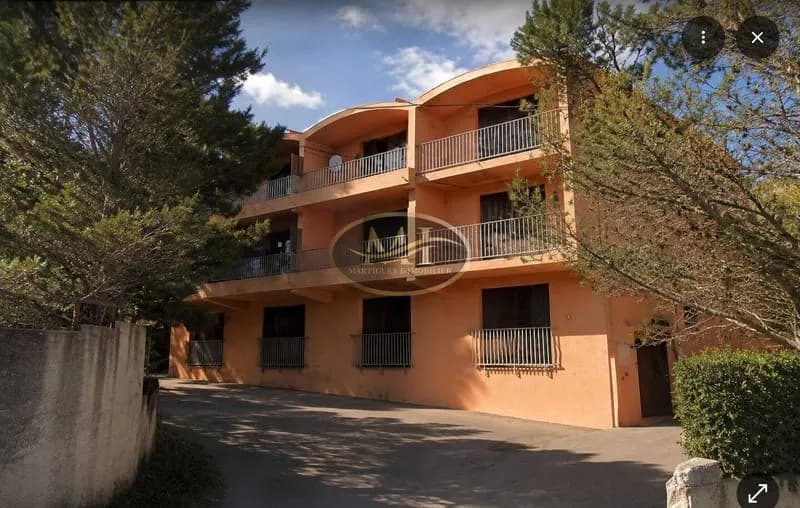 Immeuble de rapport 374 m² - Photo 1