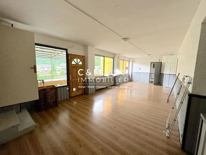Immeuble 300 m² - Photo 1