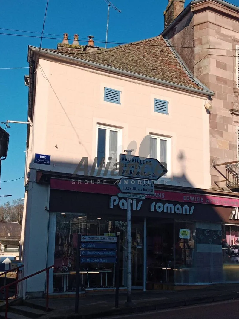 Immeuble 120 m² - Photo 1