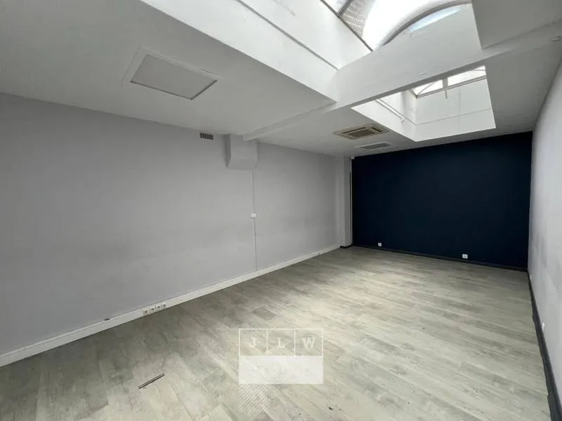 Immeuble 231 m² - Photo 1
