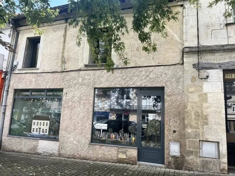 Immeuble 140 m² - Photo 1