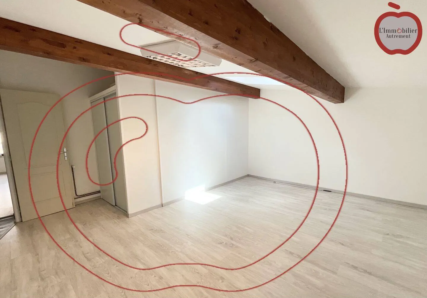 Immeuble 156 m² - Photo 1