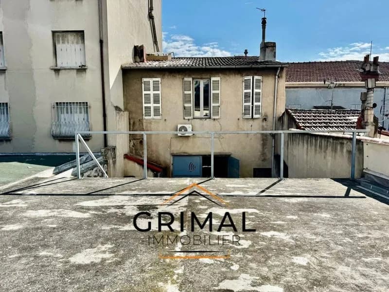 Immeuble 309 m² - Photo 1