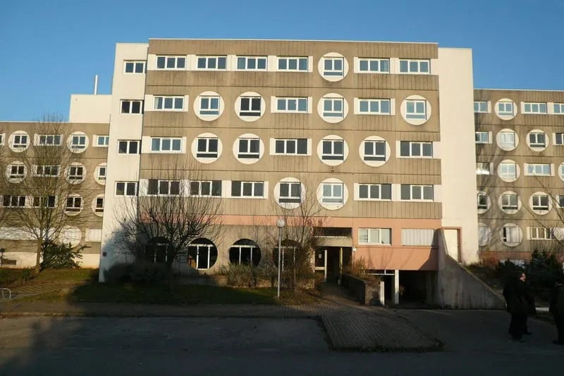 Immeuble - Photo 1