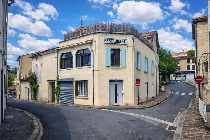 Immeuble 366 m² - Photo 1