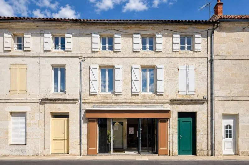 Immeuble de rapport 192 m² - Photo 1