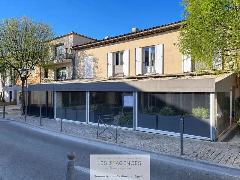 Immeuble 370 m² - Photo 1