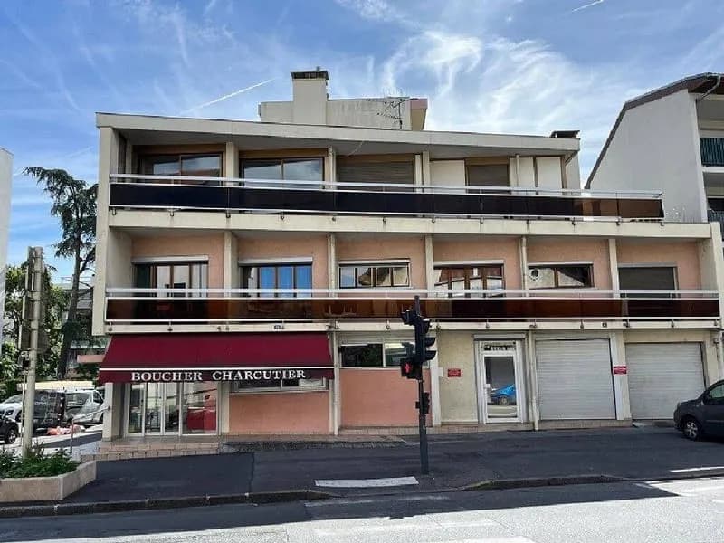 Immeuble 276 m² - Photo 1