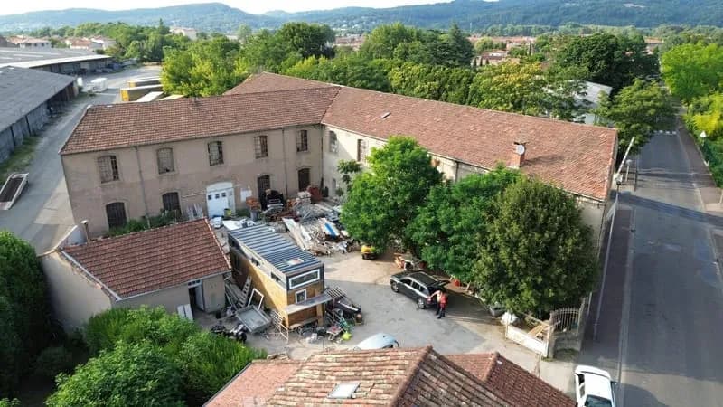 Immeuble 1570 m² - Photo 1