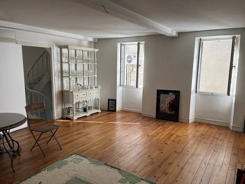 Immeuble 234 m² - Photo 1